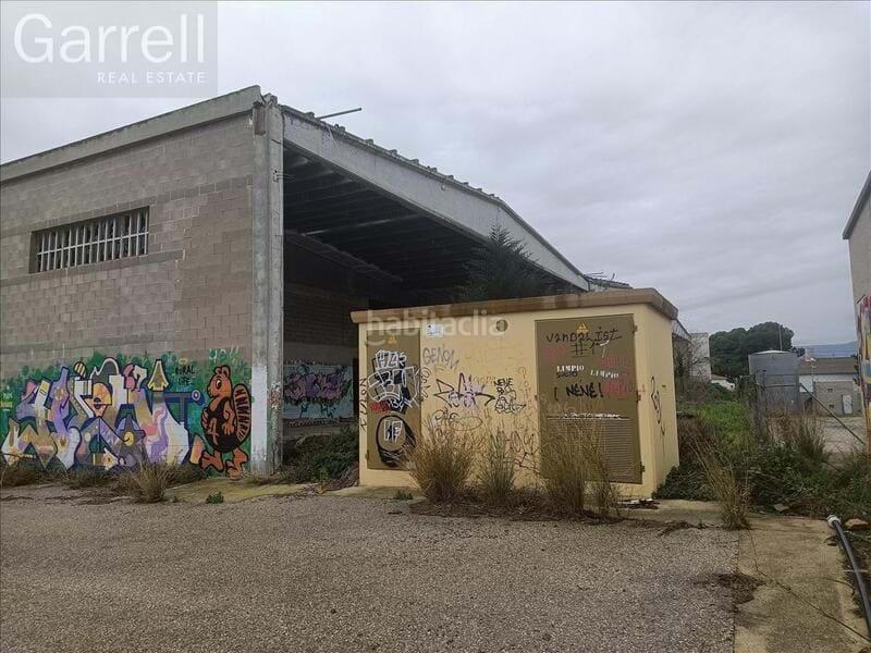 Foto def14463-0ac1-4bbc-9c21-07d57fdb51d7. Nau industrial a Puigpelat