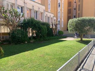 Flat  Gr parada  es: pl: pt:b
 manresa (barcelona)