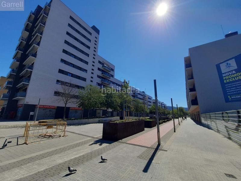 Foto 78e77798-89a3-4815-b725-bb22f8c35e04. Autoparkplatz in Estació de França Mollet del Vallès