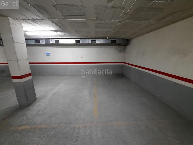 Foto 8e1b36bc-bb8a-4130-8ad2-6acc66dadbc2. Autoparkplatz in Estació de França Mollet del Vallès