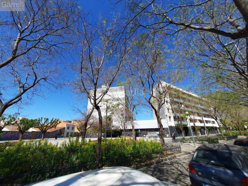 Foto ffa107e2-c3d5-4565-887f-b4d7d04efe35. Autoparkplatz in Estació de França Mollet del Vallès