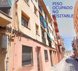 Pis  Carrer ferrer i dalmau 
es: pl: pt:
 mataro (barcelona). Piso ocupado