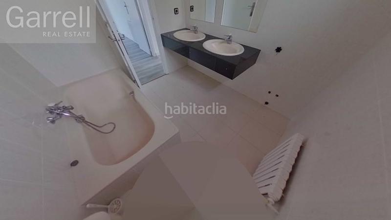 Foto 93002f65-b2ce-477b-b690-21e615af26d8. Chalet with parking pool in Els Masos - Els Garrofers Coma-ruga