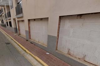 Local commercial  Carrer sant pere 
n- es: pl: pt:
 el pla del penedes (barcelon