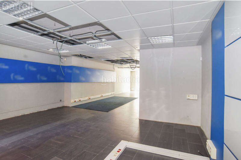 Foto a3a9d23f-bbc1-47f6-aa72-788e35005c71. Local comercial en Eixample Mataró