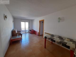 Etagenwohnung  Cl calaf  es: pl: pt:
 roda de bera (tarragona)