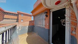 Piso en carrer PINTOR FORTUNY 
Es: Pl: Pt: 
 TERRASSA (BARCELONA)
