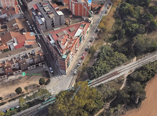 Pis  Cl sant pau  es: pl: pt:
 la llagosta (barcelona)