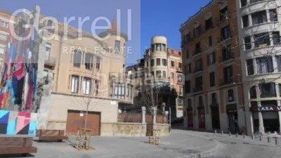 Foto 139a2397-13bc-4223-85cd-74ed17abc6eb. Edifici a Barri Antic Manresa