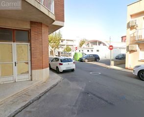 Local Comercial  Tr felix gracia  es: pl: pt:
 deltebre (tarragona)