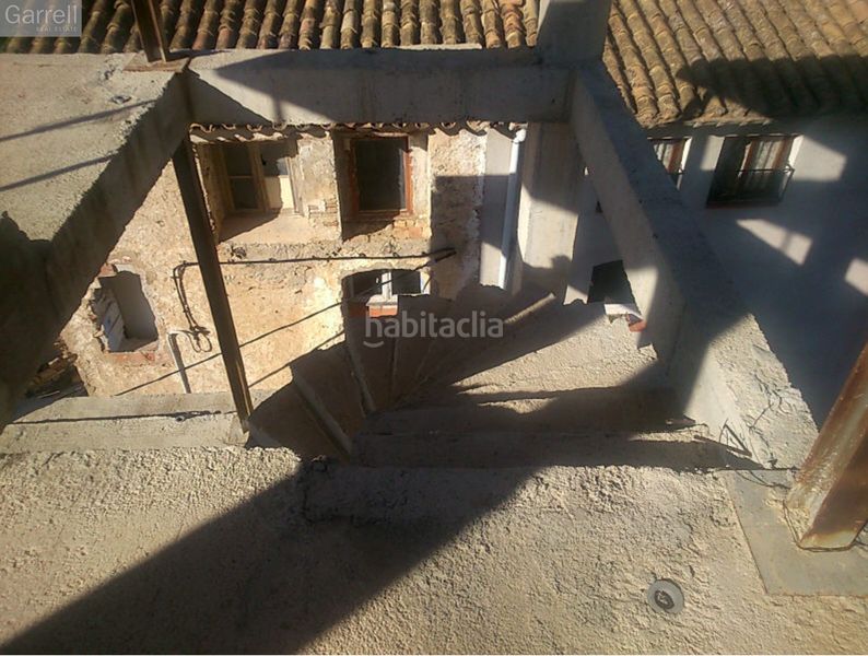 Foto 9f15af9c-5335-4359-b1f2-e2b7191d99ab. Edificio in Tivenys