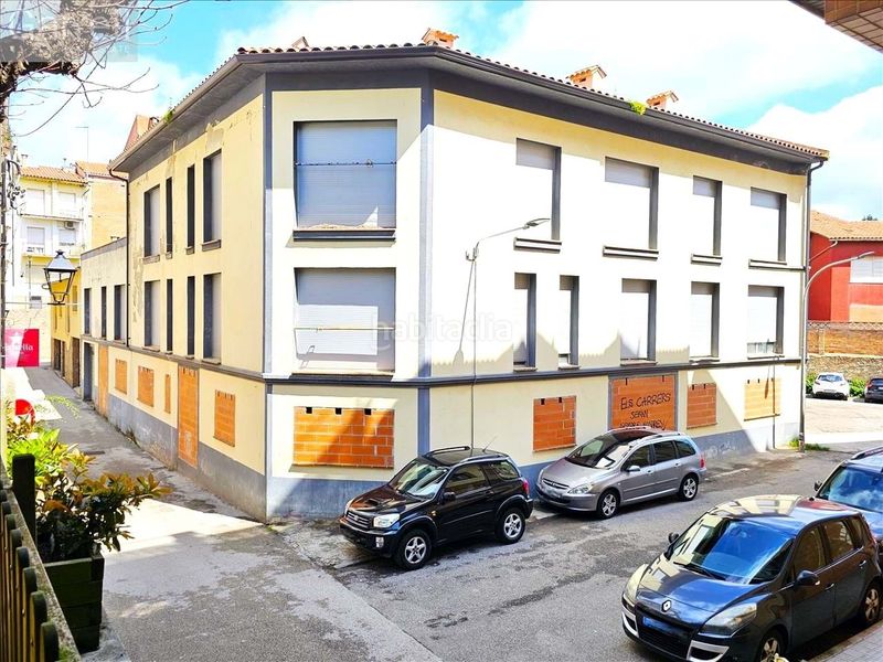 Foto f9af0751-62f6-4aa1-9853-d01fff21f211. Edifici a Sant Hilari Sacalm