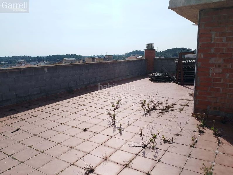 Foto b104283a-06da-43ef-b506-c9015839e6ad. Edificio en Pobla de Montornès (La)