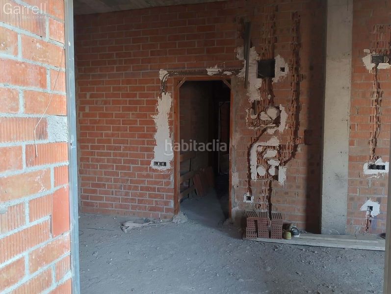 Foto 4eaff582-e765-4fa4-856f-6d823c3749e5. Edifici a Pobla de Montornès (La)