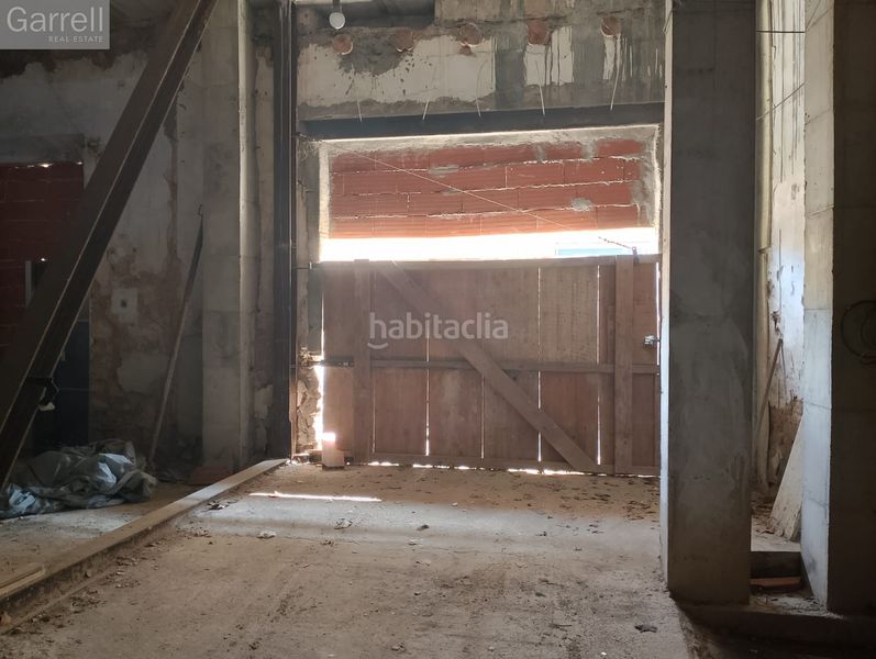 Foto ba81fb72-42c0-4023-84d5-e41d80d1b7d6. Edifici a Pobla de Montornès (La)