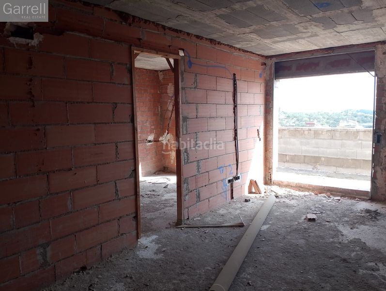 Foto dbd00504-898f-4d4e-893d-a5ca9786242c. Edifici a Pobla de Montornès (La)
