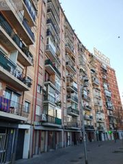 Etagenwohnung  Av corts catalanes 
es: pl: pt:
 sant adria de besos (barcelon