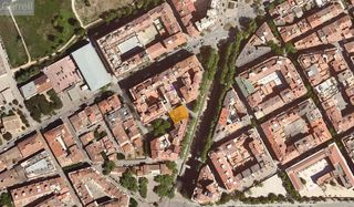 Edificio in C. del Río Güell