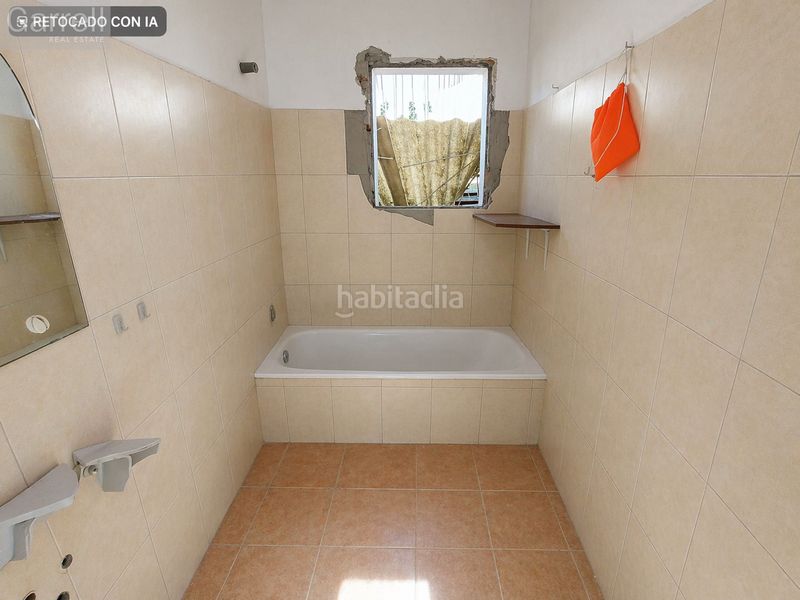 Foto 6b19c4a2-1459-4d0c-8309-d5b7f77b5e5c. Casa adossada amb aparcament a Sils