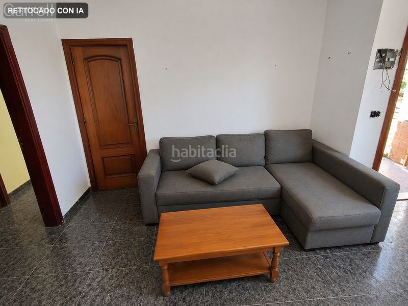 Foto f8ebd5dc-f527-456f-a6e2-89ab454537ae. Casa adossada amb aparcament a Sils