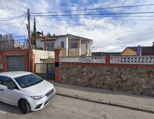 Chalet  Carrer alzina 
 lliça d'amunt (barcelona)