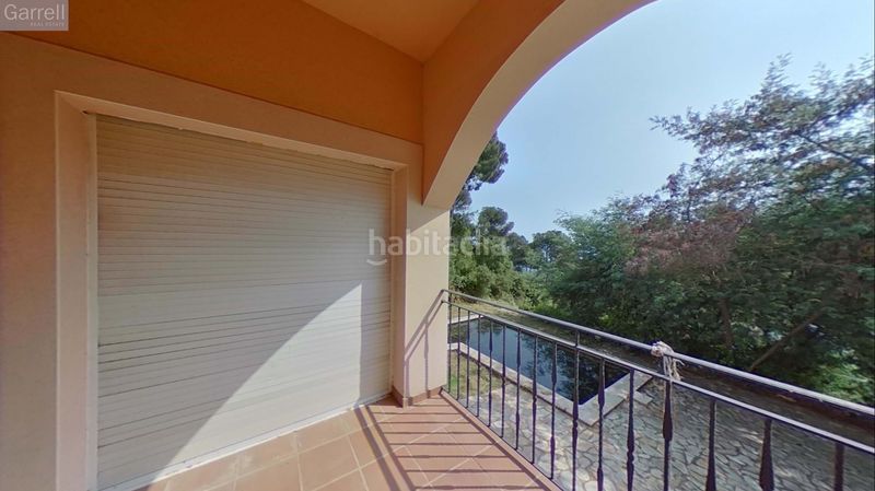 Foto db3443a3-56bc-4b9e-b76e-7e46d9fe9423. Casa adossada a Serra Brava Lloret de Mar