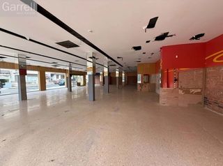 Local Comercial  Carrer figueres 
es: pl: pt:
 castello d'empuries (girona). Local comercial en venta en castelló dempúries, girona, con 529