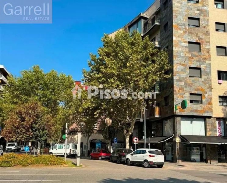 Foto 10c066cf-4a6b-415f-954d-8ff2ba578146. Local comercial a Creu de Barberà Sabadell