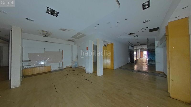 Foto 09d96a28-0e8b-4d6e-ab6d-0ba887609cfa. Local comercial a El Camp de l´Arpa del Clot Barcelona