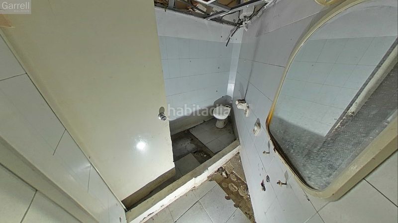 Foto 10aa1545-a8d3-49f1-ab4c-db9f5e4ac8ee. Local comercial a El Camp de l´Arpa del Clot Barcelona