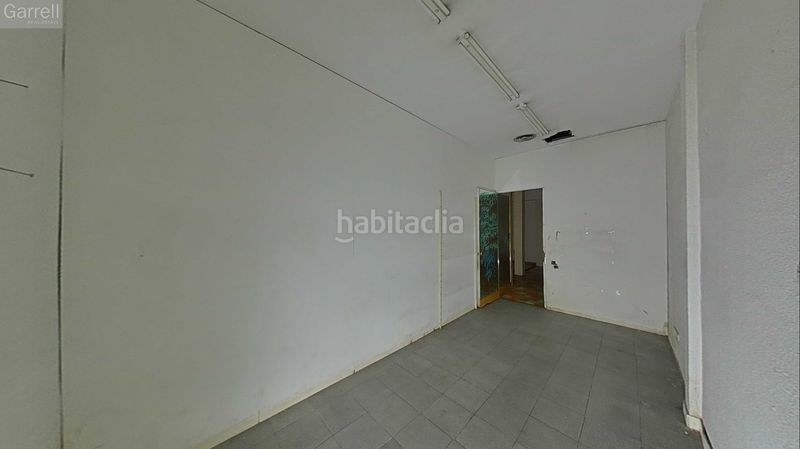 Foto 11150125-0a83-4a10-8675-cf7678cab5a5. Local comercial a El Camp de l´Arpa del Clot Barcelona