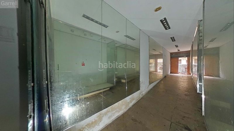 Foto 141c6e43-a105-477b-8ffb-88d92dbdf1bd. Local comercial a El Camp de l´Arpa del Clot Barcelona