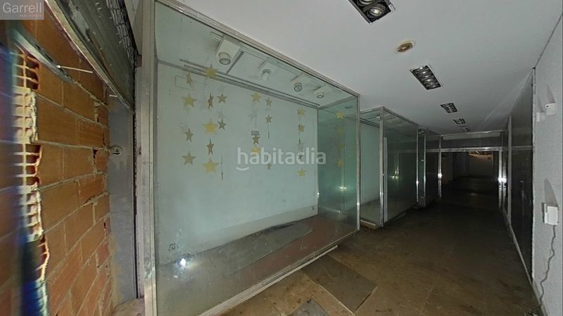 Foto 70386225-c0cf-4893-8d86-52a815f6477e. Local comercial a El Camp de l´Arpa del Clot Barcelona