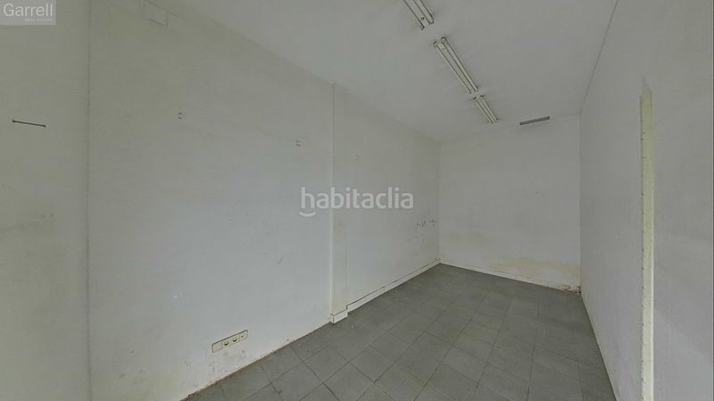 Foto 72cc75d8-1bd1-418b-ab26-deb052e4e328. Local comercial a El Camp de l´Arpa del Clot Barcelona
