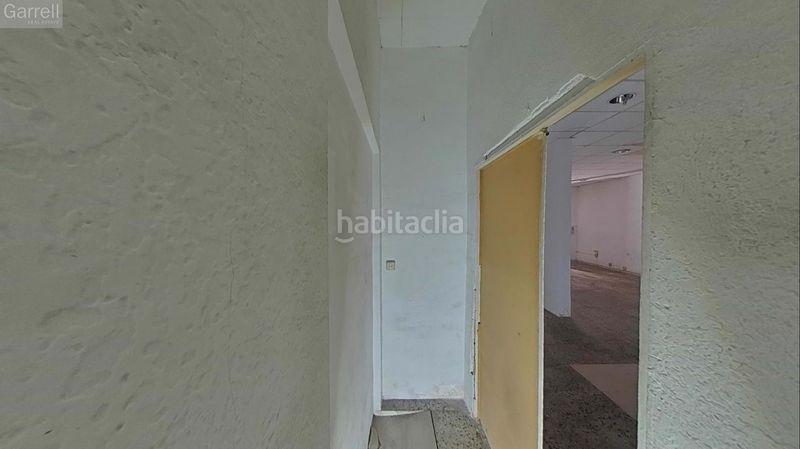 Foto 0f0a2fb0-4e0f-42ad-9407-a9464177d566. Local comercial a El Camp de l´Arpa del Clot Barcelona