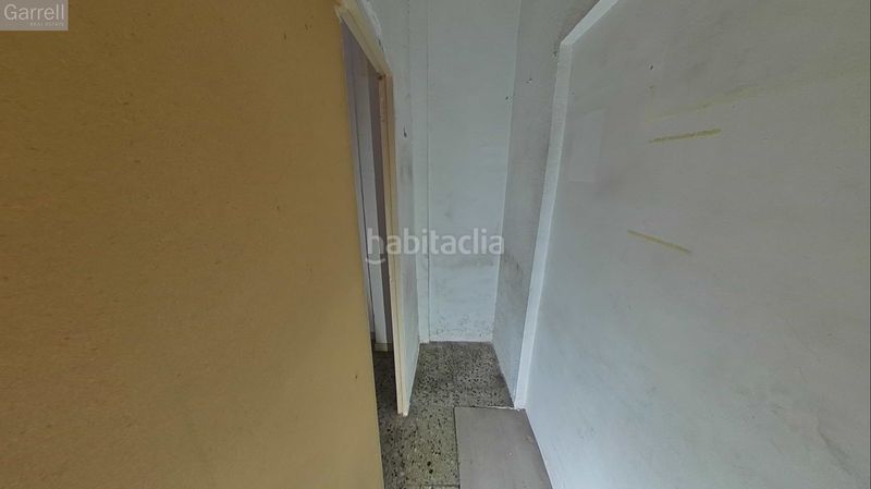 Foto 5b21985d-a8e7-441e-a906-704c327204e3. Local comercial a El Camp de l´Arpa del Clot Barcelona
