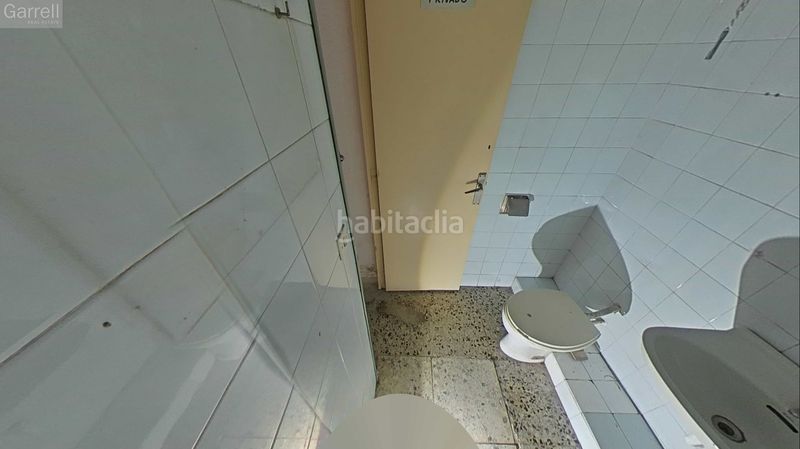 Foto 5eb32adc-7e63-4c12-9bc8-23e54aef9dcc. Local comercial a El Camp de l´Arpa del Clot Barcelona