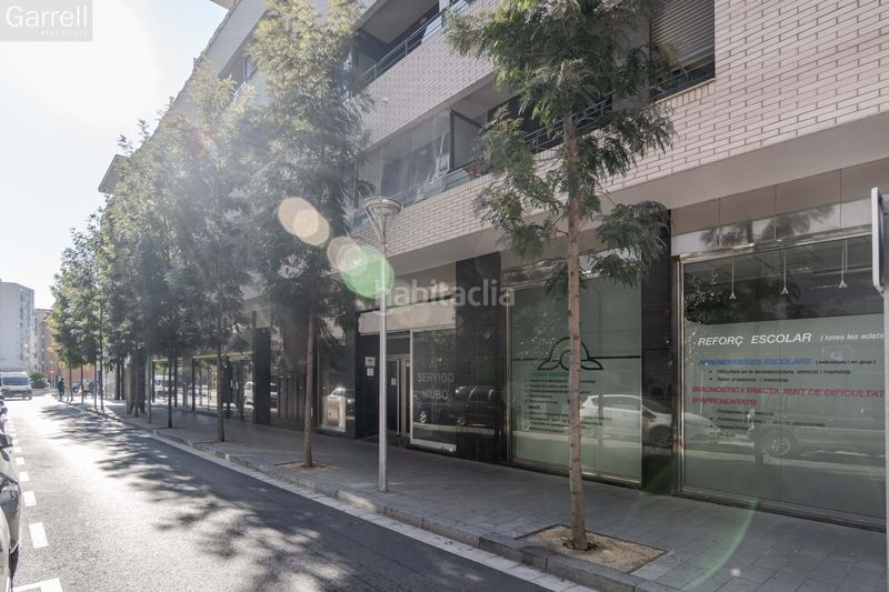 Foto e5507214-940a-4aae-80a0-f99e98f43bcf. Local comercial a Martorell