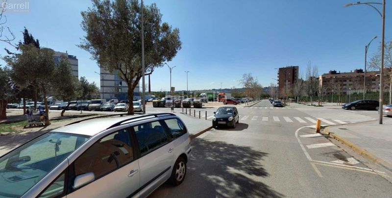 Foto bd7f04b8-b22d-444d-b568-20ea3ef35063. Casa adossada a Creu de Barberà Sabadell