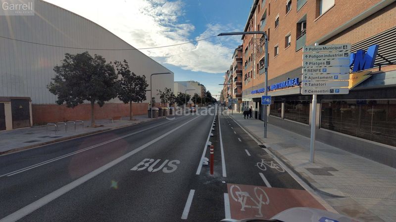 Foto 1cbf5390-ef7a-4660-8d9b-df3c8ac5e8bd. Edifici a Centre-Estació Gavà