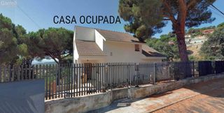 Xalet  Carrer pedra 
 sant cebria de vallalta (barcelona). Casa ocupada