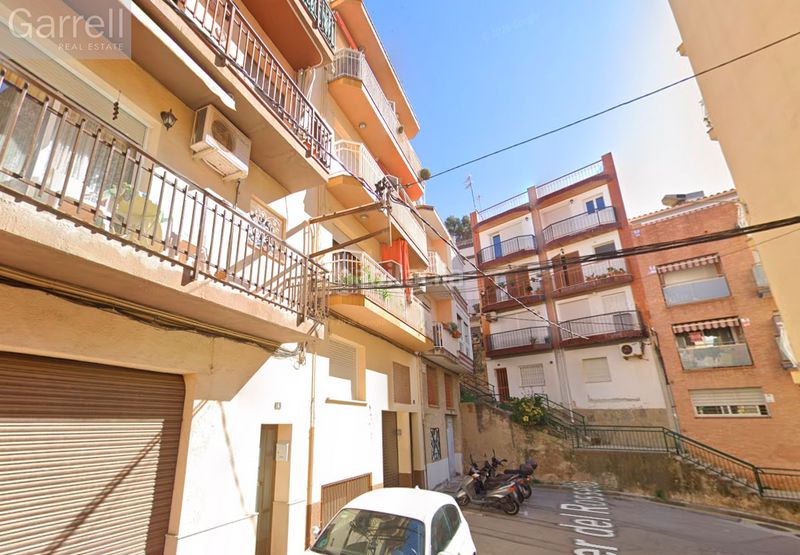 Foto 4f2353f6-4efb-4359-85f5-e6573d6cab11. Casa adossada a Els Pavos Blanes