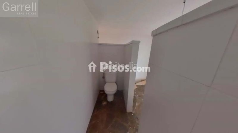 Foto 957e1927-cf66-4bd1-b58f-8cbc7a624b98. Casa adossada a Els Pavos Blanes