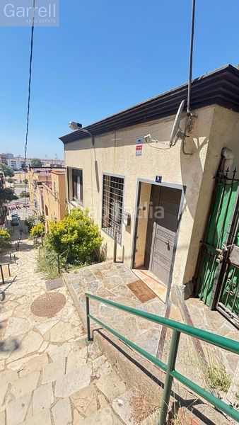 Foto b27d7bcb-86a7-4ff9-98b8-2ed5e29a99cf. Casa adossada a Els Pavos Blanes