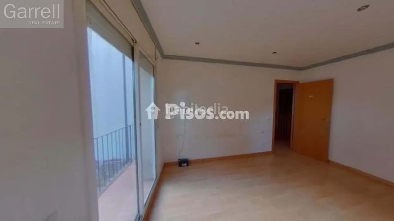 Foto 02a0379c-d126-4897-a743-f3b3d1daefb1. Pis a residencial Blanes - vistamar Blanes