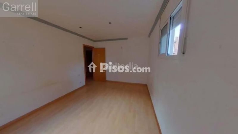 Foto 0a4fbd93-91ea-4359-82a2-34aeaecce01d. Pis a residencial Blanes - vistamar Blanes