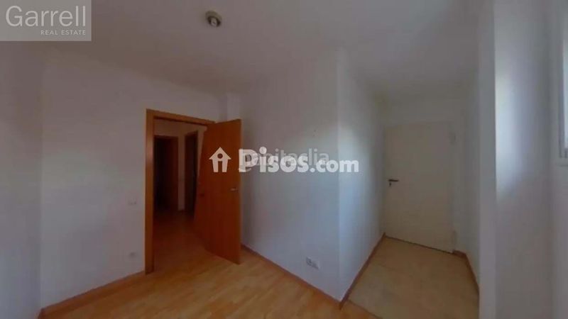 Foto 176e1260-2ece-4eb2-9e79-d901a547ea9a. Pis a residencial Blanes - vistamar Blanes