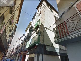 Edifici  Cl alt del tura  es: pl: pt:
 olot [girona]