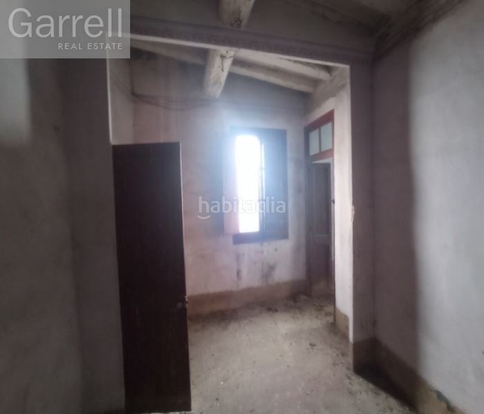 Foto d5075062-8d50-4718-918b-4fe881ea3199. Edificio en Olot