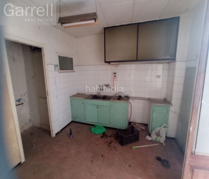 Foto 46513cd2-4f31-4bd3-84dd-b157da4636e3. Edifici a Olot